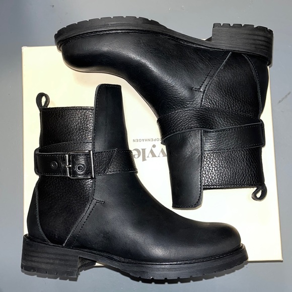 BNIB Ivylee Copenhagen “Joan” bootie - Picture 1 of 4